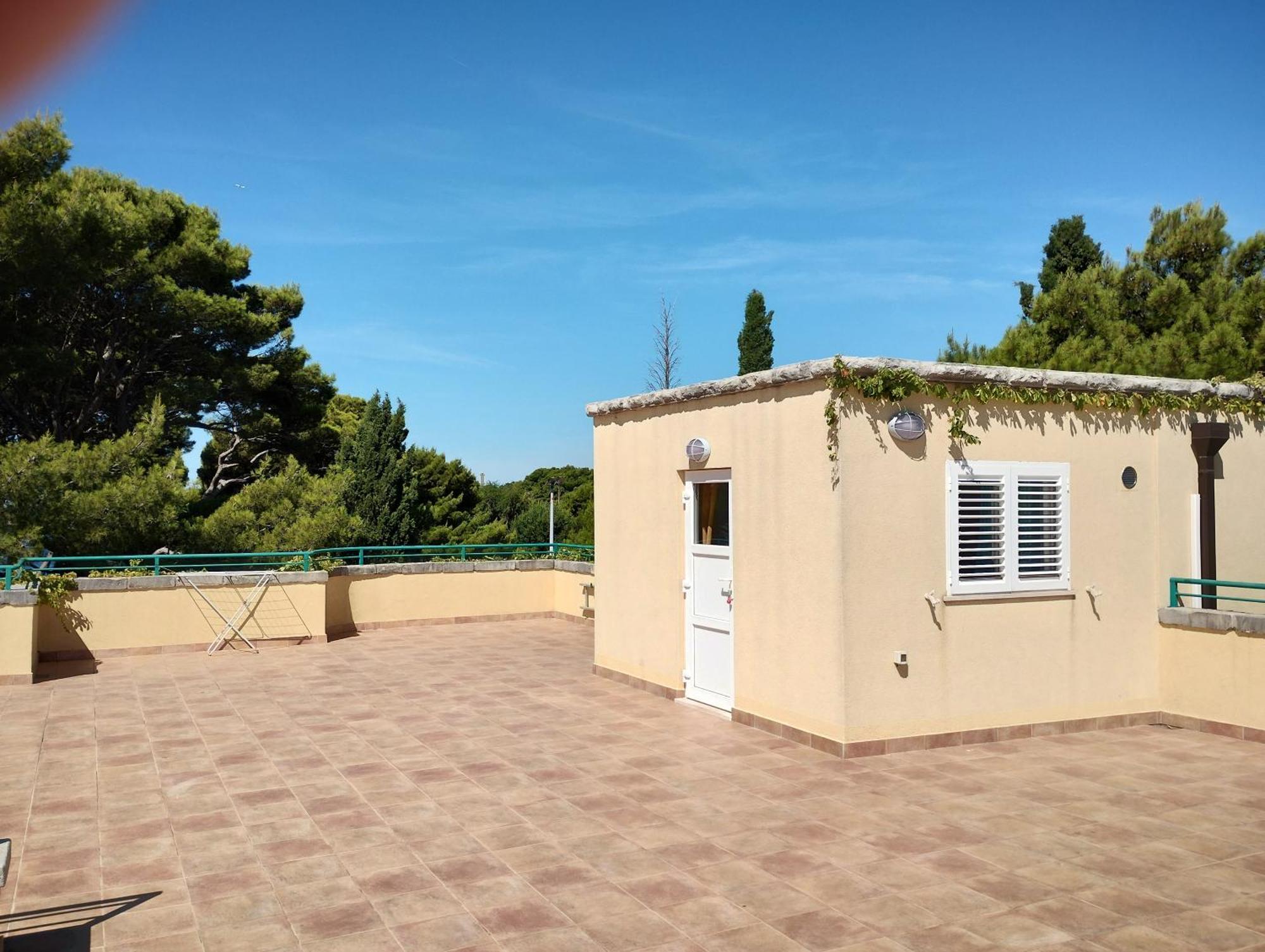 Old Captain's - In A Pine Wood By The Sea And Tennis Courts *