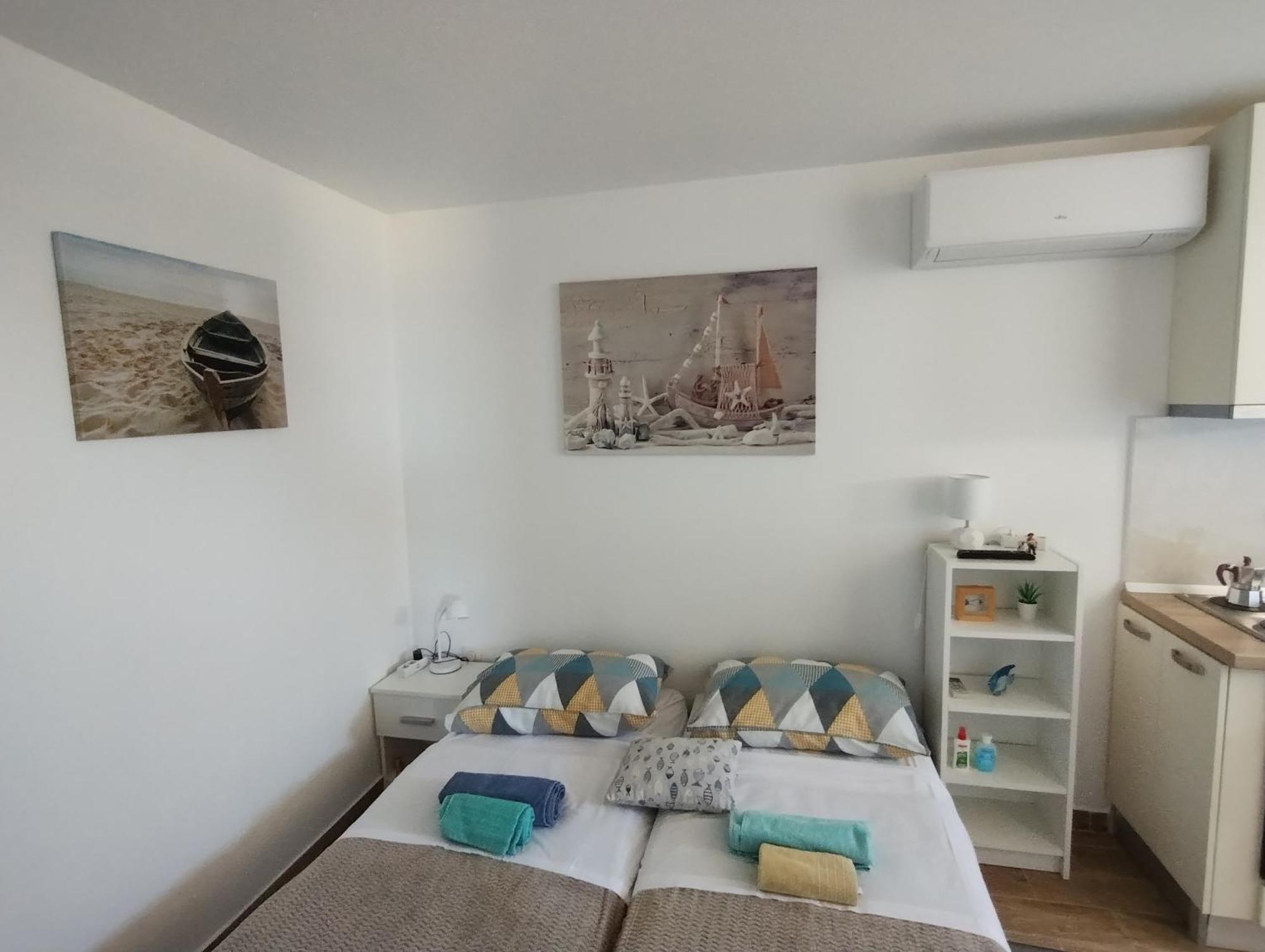 Old Captain's - In A Pine Wood By The Sea And Tennis Courts Apartment Split